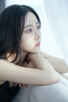 美女被草在线